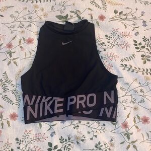 Nike Pro Workout Top xs